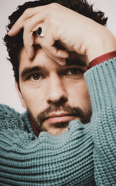 Ben Whishaw NfGSUIFX_o