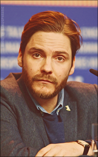 Daniel Brühl I9Ml9S6S_o