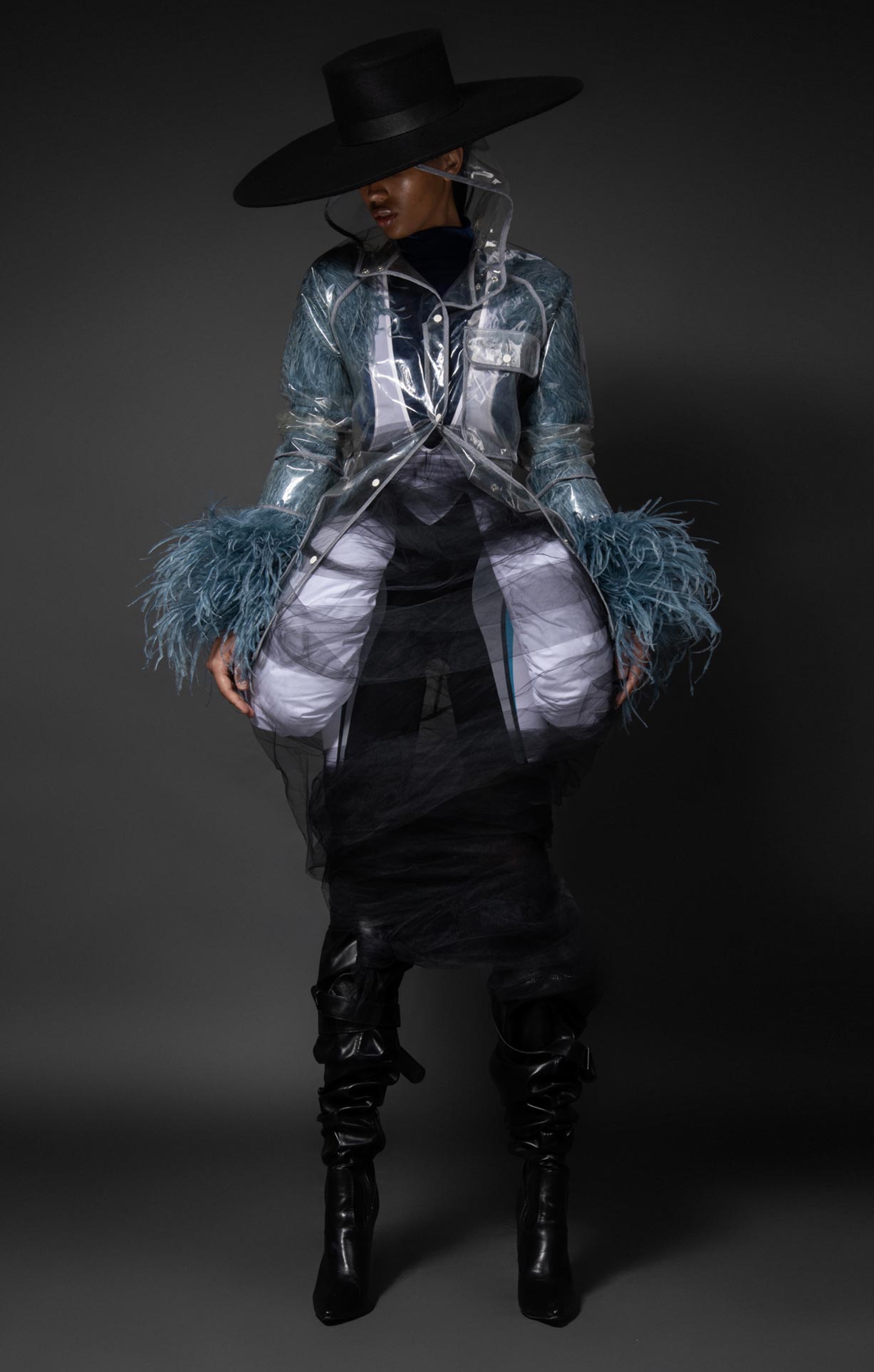Lara Ndiaye by Attila Udvardi / Kaltblut Magazine Нетрадиционный взгляд на модную одежду / фото 14