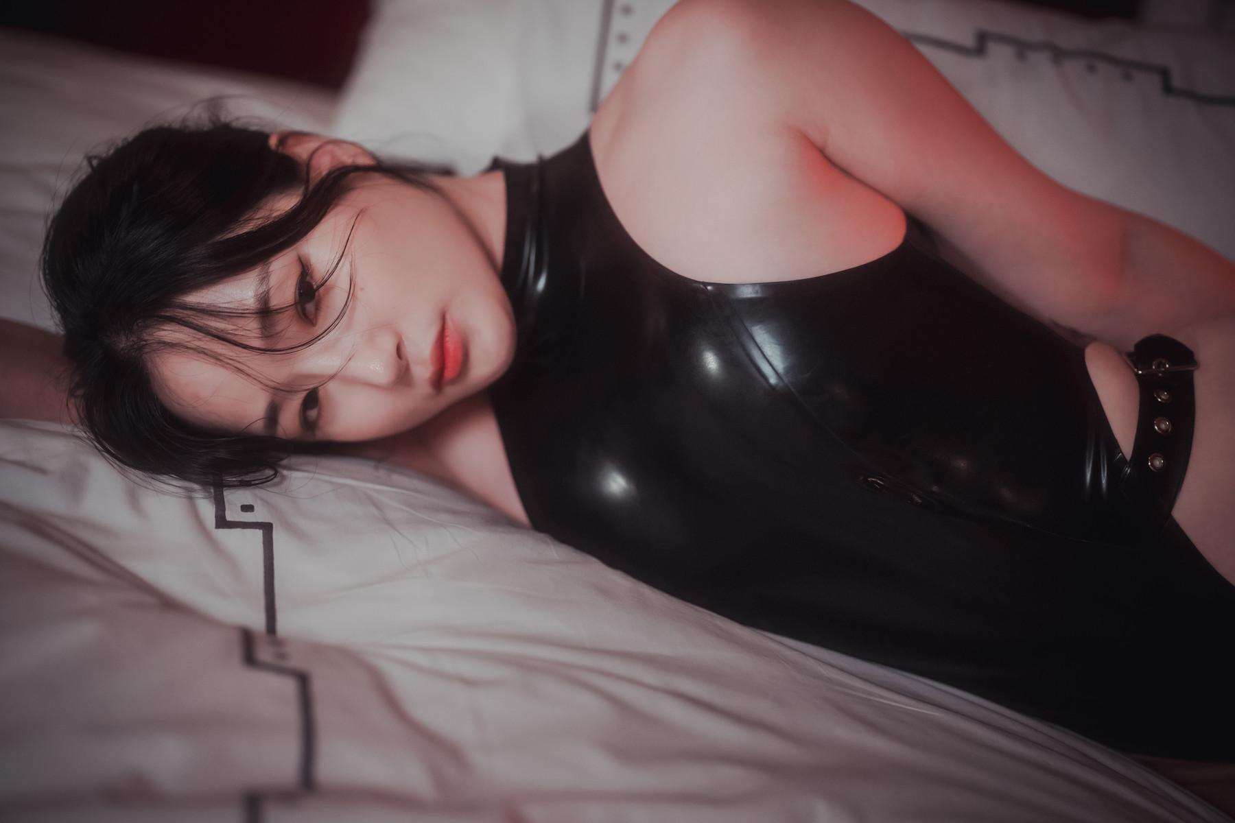 PIA 피아, [DJAWA] Cling to Latex Set.01(82)