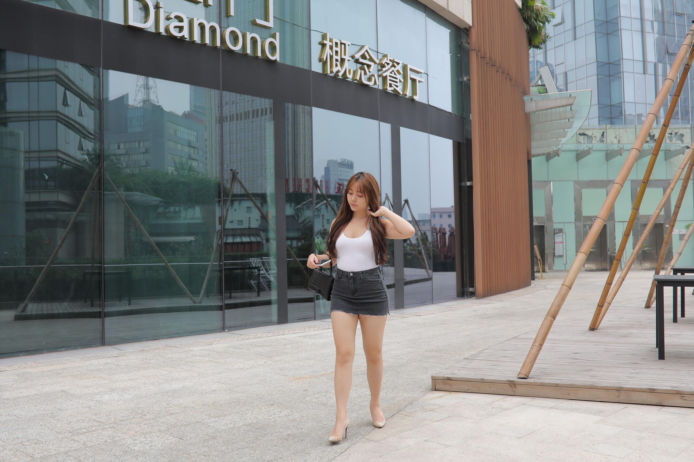 街拍 透明高跟热裤美女(54)
