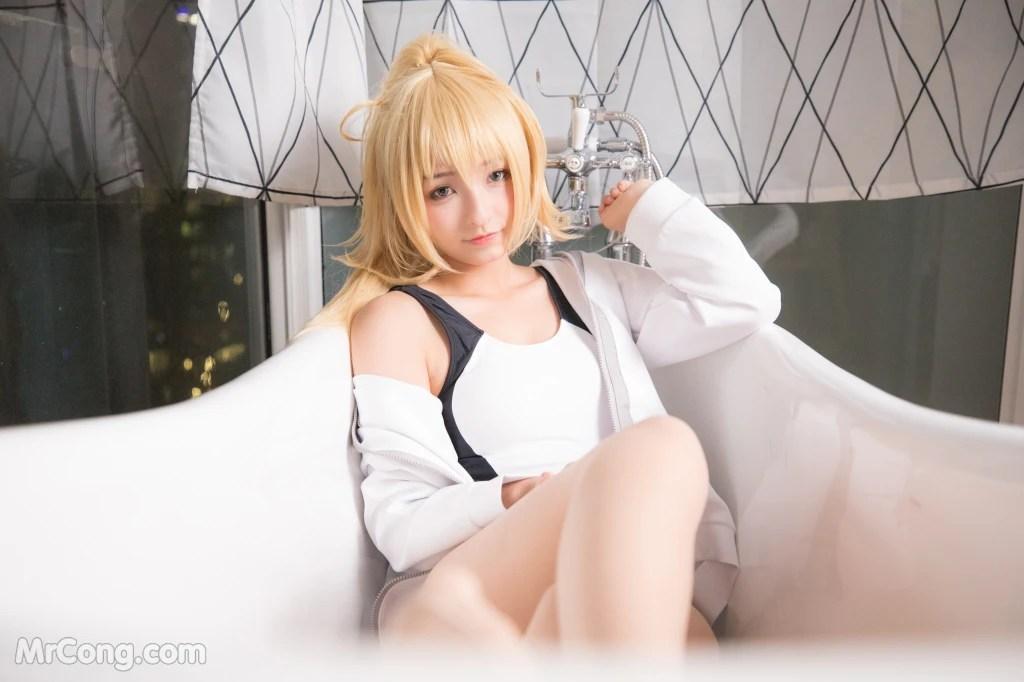Coser@神楽坂真冬 Vol.036: 电子相册-白贞德《Swimingthedrea》(150 photos)(136)