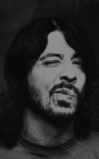 Dave Grohl  X8AvAwse_o