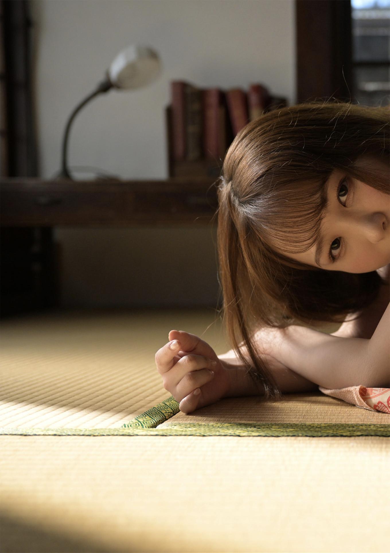 Riho Shishido 宍戸里帆, 週刊現代デジタル写真集 「現役女子大生のマシュマロ巨乳」 Set.02(6)