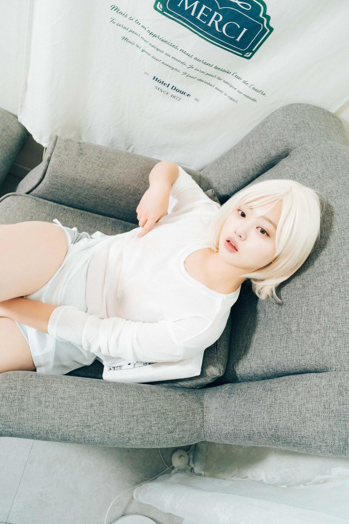 EunWoo 은우, LOOZY 「Malkang」 Set.04(5)