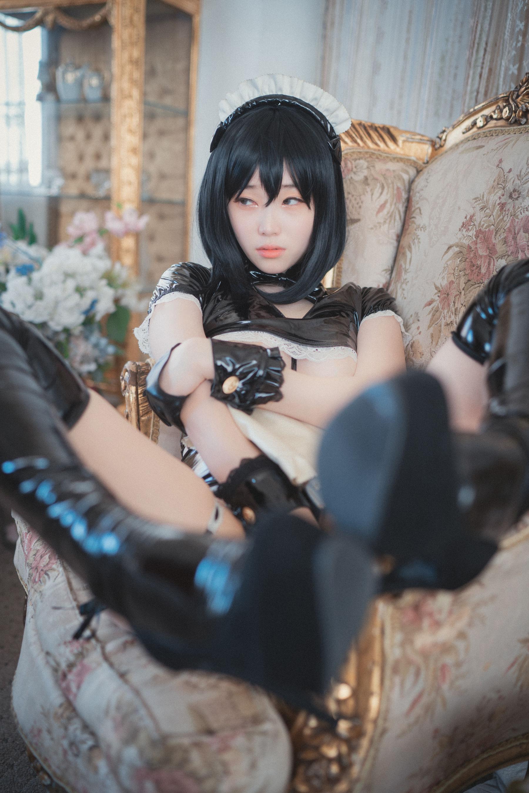 [DJAWA] BamBi – Femme de Chambre en Latex 写真套图(13)