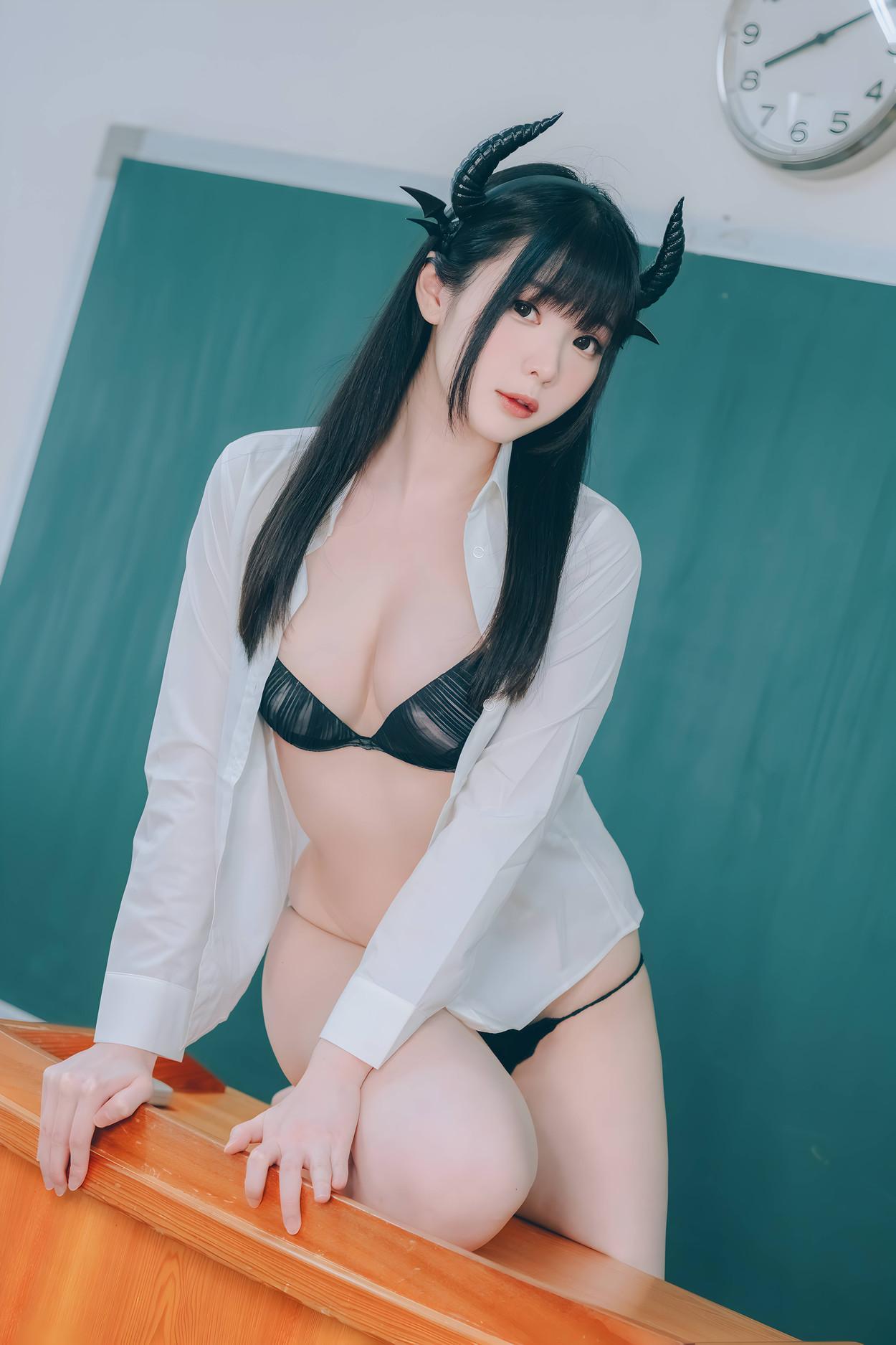 Cosplay 霜月shimo DL版写真集 隣のサキュバス霜月さん！！Vol.01 Set.01(59)