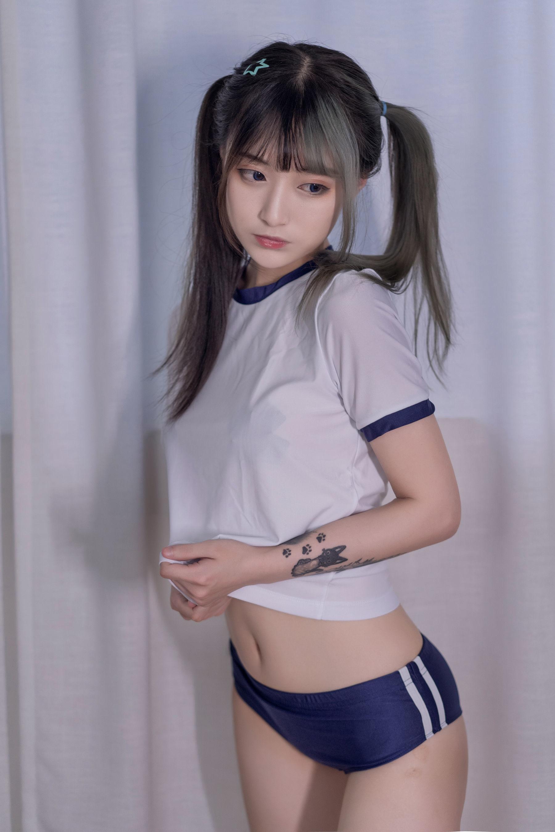 [网红COSER] 铁板烧鬼舞w – 体操服 写真集(16)