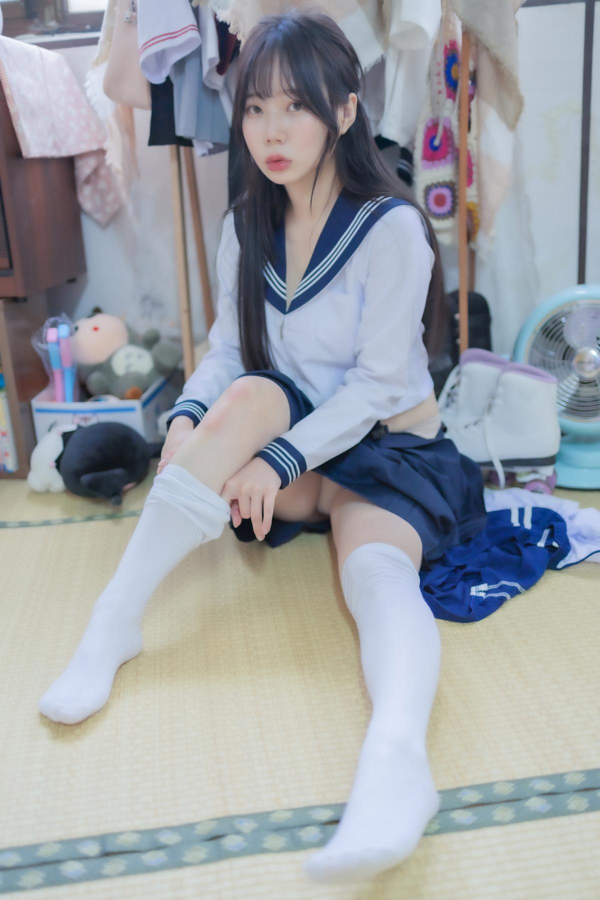 Myua 뮤아, Photobook ‘School Uniform’ Set.01(17)