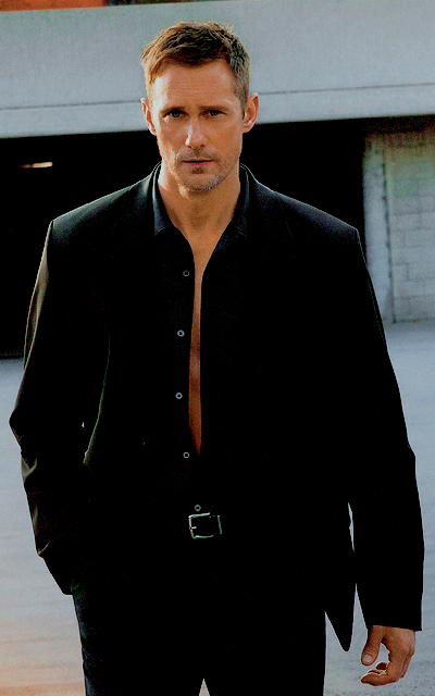 Alexander Skarsgard  - Page 2 ASxT414l_o