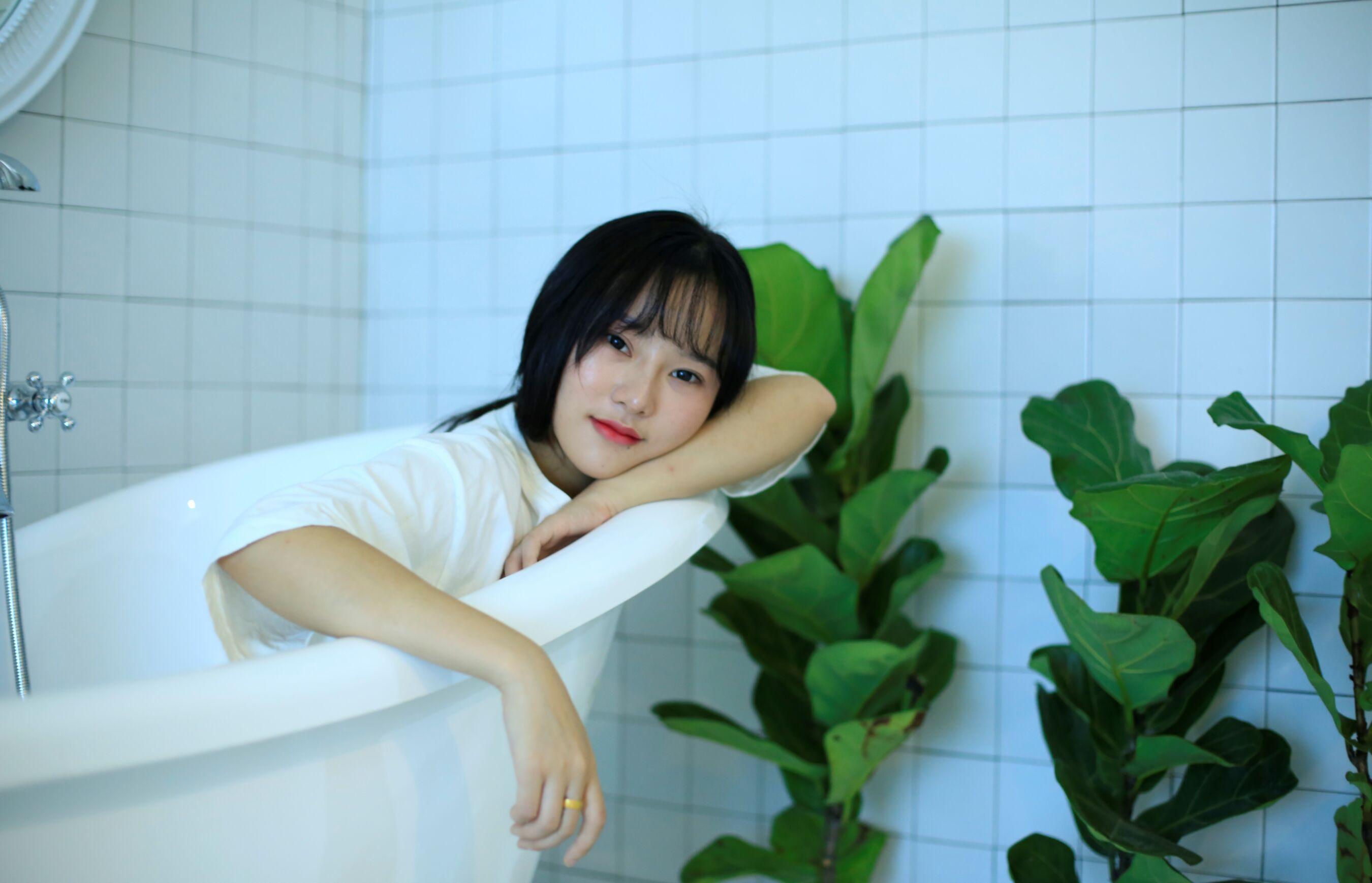 国模套图 素人私房流出(656)