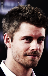 luke Mitchell FR1VpFtf_o