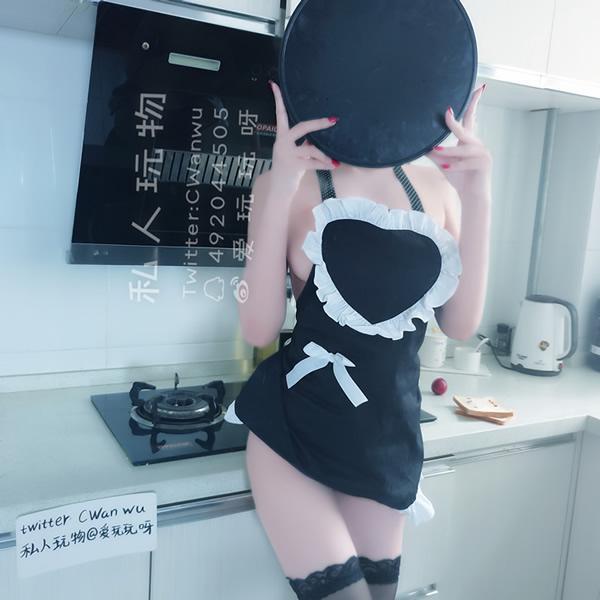 网红私人玩物09.12黑丝厨娘无圣光写真(12)