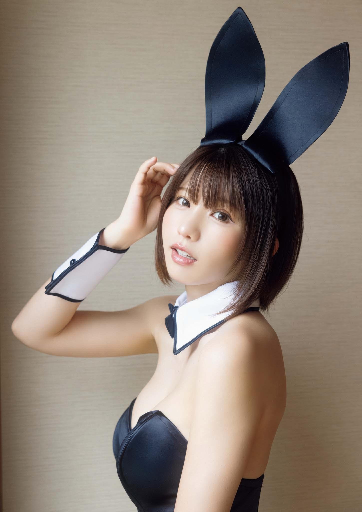 Enako えなこ, Big Comic Spirits 2025 No.37 (ビッグコミックスピリッツ 2025年37号)(8)