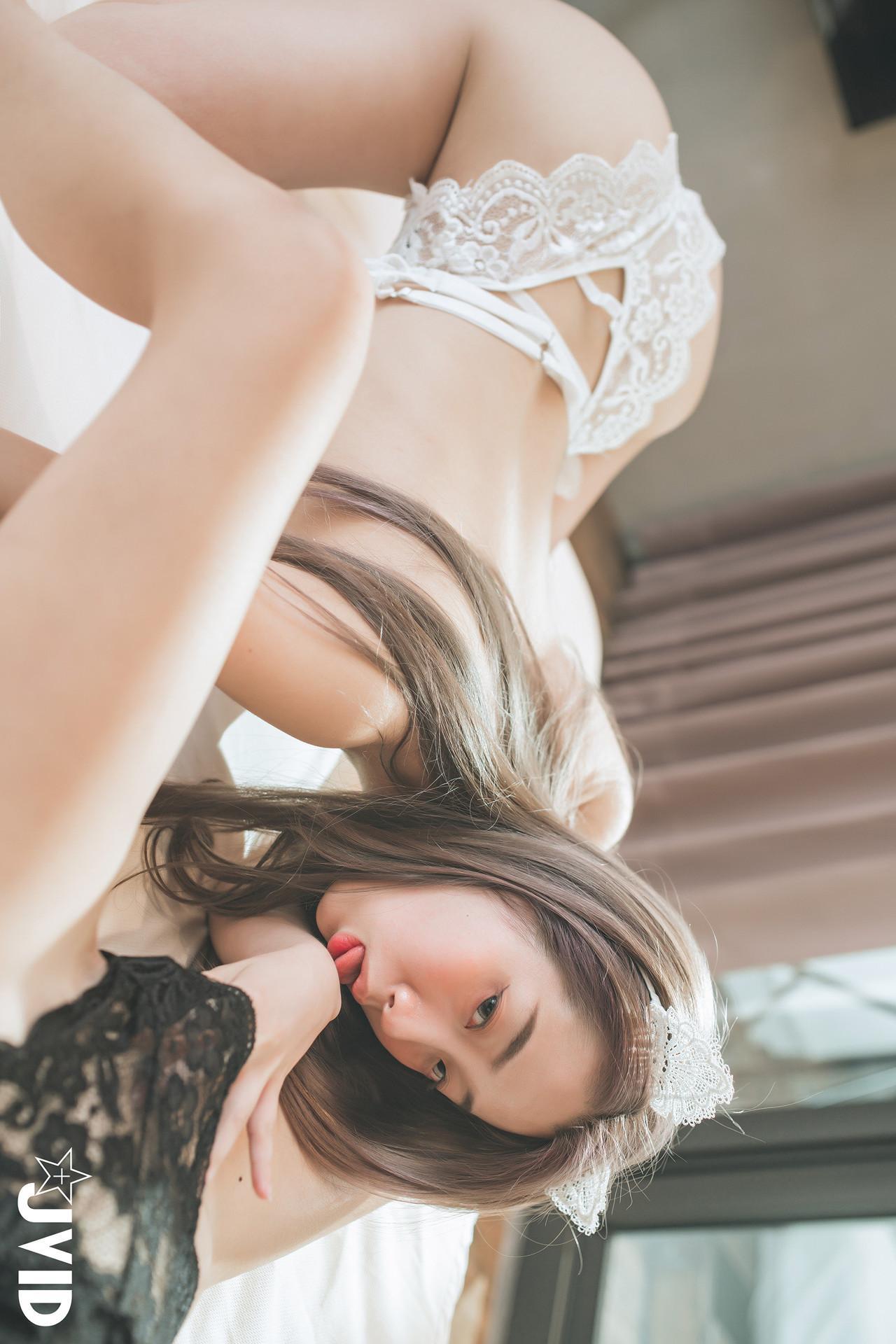 JVID 淇淇selina & 小隻馬霓霓 – 【雙模特輯】淇淇＆霓霓寵物閨蜜裸體挑逗，霓霓上空無碼年度限定隱藏版!!! Set.03(5)