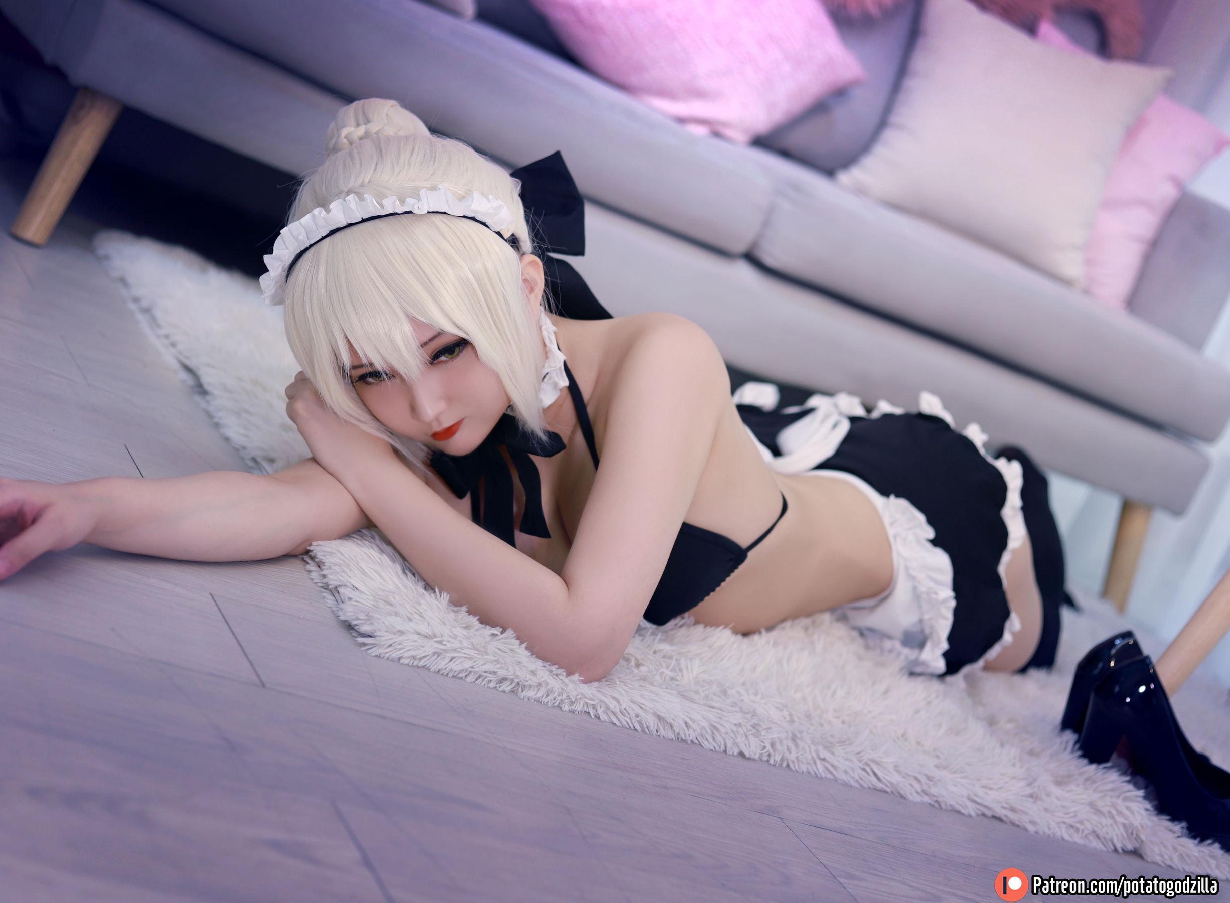 Coser小姐姐Potato Godzilla – Saber Alter Maid 套图(28)