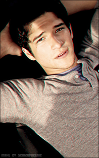 Tyler Posey V4zBFUIv_o