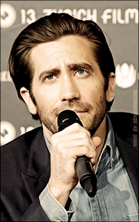 Jake Gyllenhaal - Page 3 C89Lccdl_o