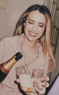 Emma Roberts KScrz3jx_o