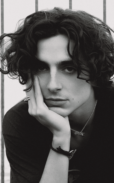 Timothée Chalamet  FVYixQuf_o