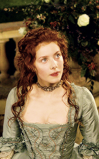 Rachel Hurd Wood U6fcH3Gd_o