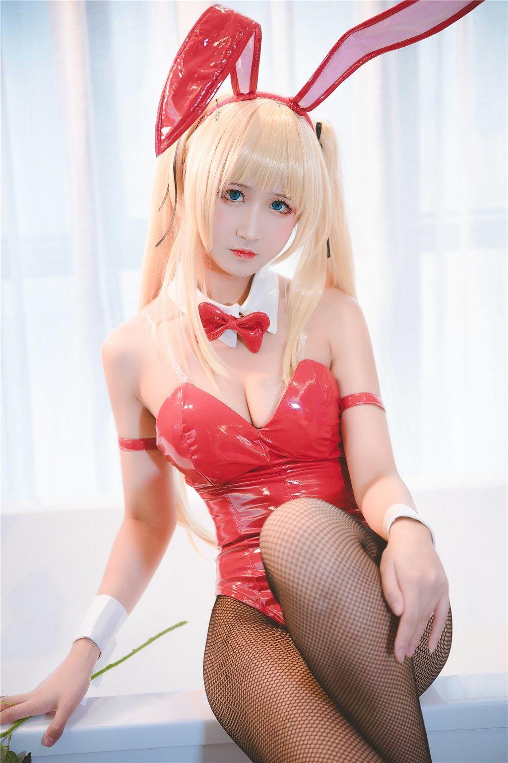 [Cosplay] 微博妹子三度_69 – 黑丝兔女郎(35)