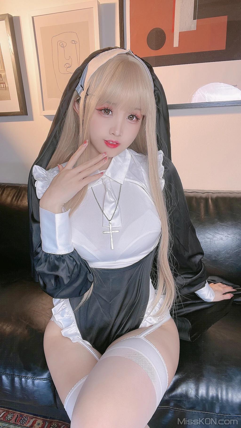 Coser@miko酱ww: mikoの白丝01 (241 photos)(212)