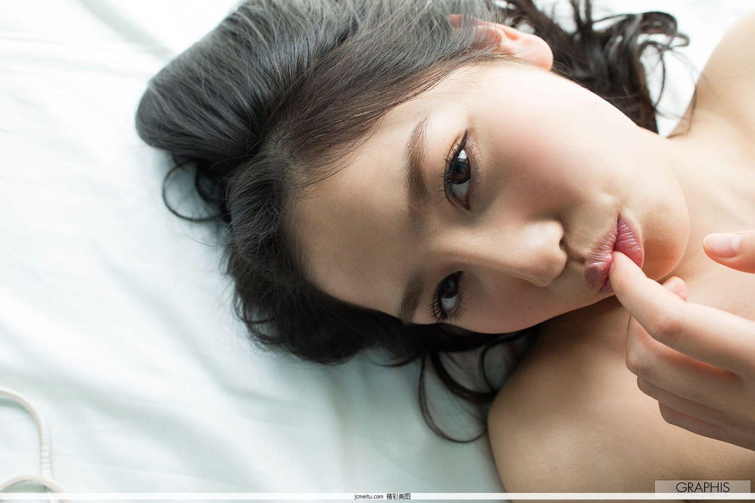 [Graphis] Gals Risa Onodera 小野寺梨紗 『 About Her 』(30)