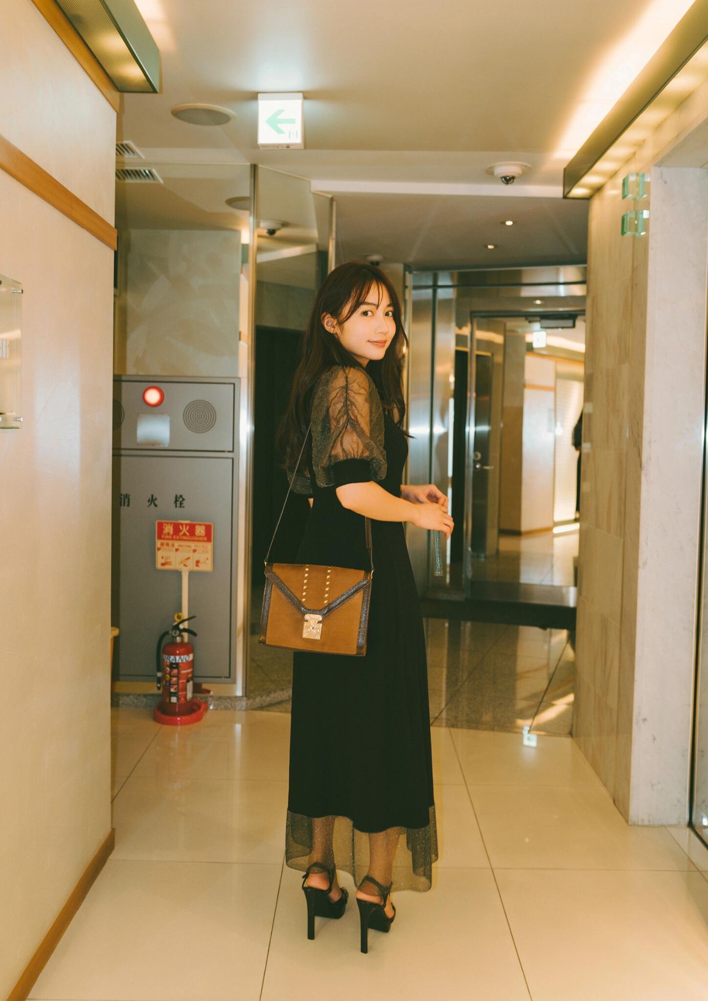 Hikari Kuroki 黒木ひかり, BRODYデジタル写真集 「Midnight romance」 Set.03(12)