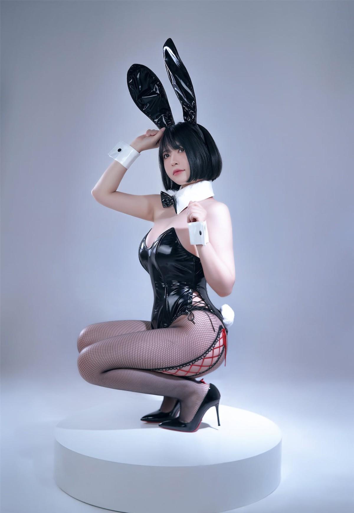 Cosplay 半半子 Bunny(12)