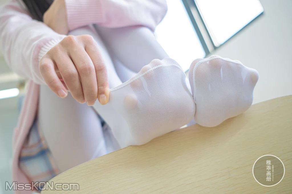 Coser@稚乖画册: 晴空04 夜夜 80d 白丝jk (63 photos )(26)