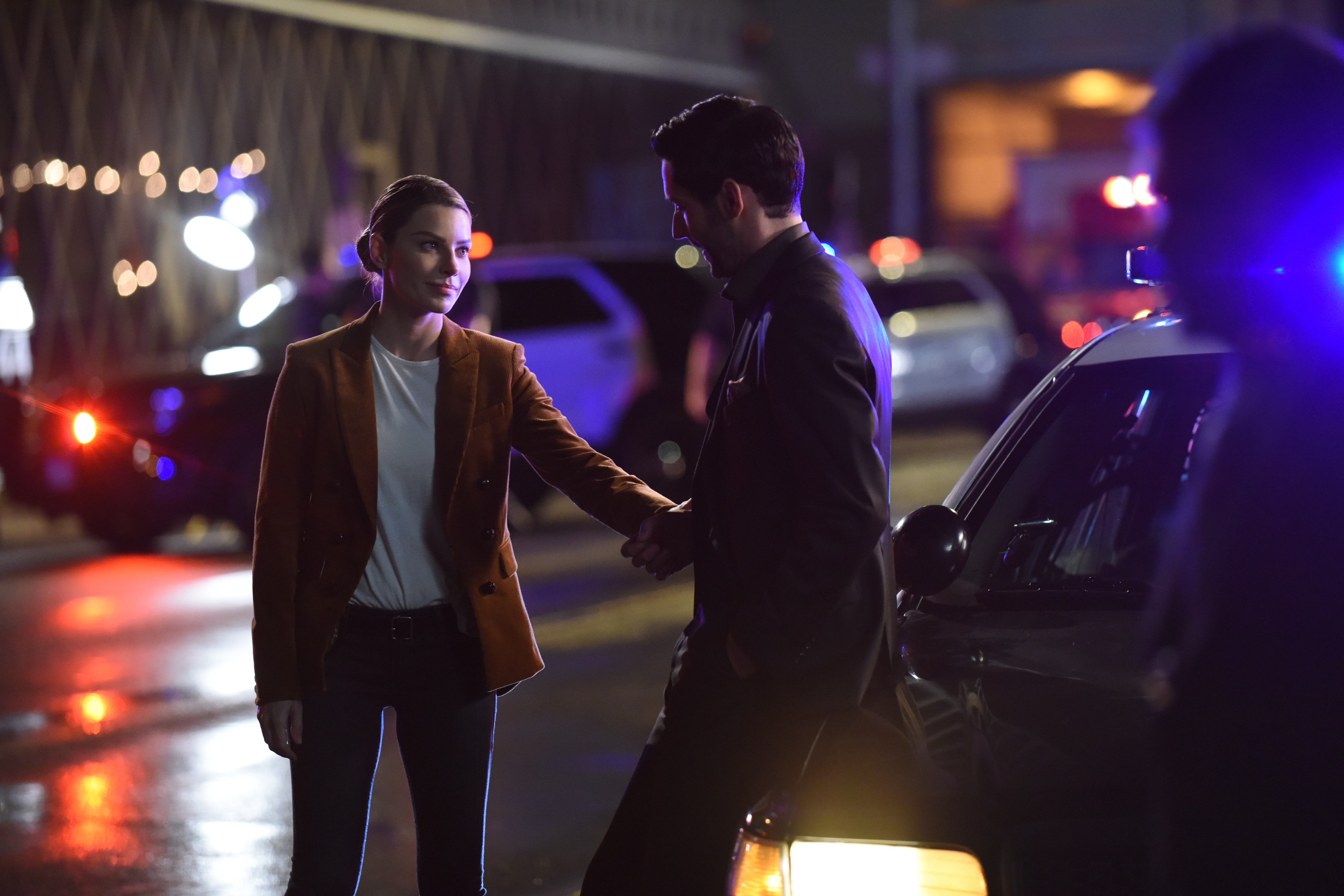 Lucifer Cain Reunites With Abel In The New Promo And Photos For Season 3 Episode 16 Infernal 