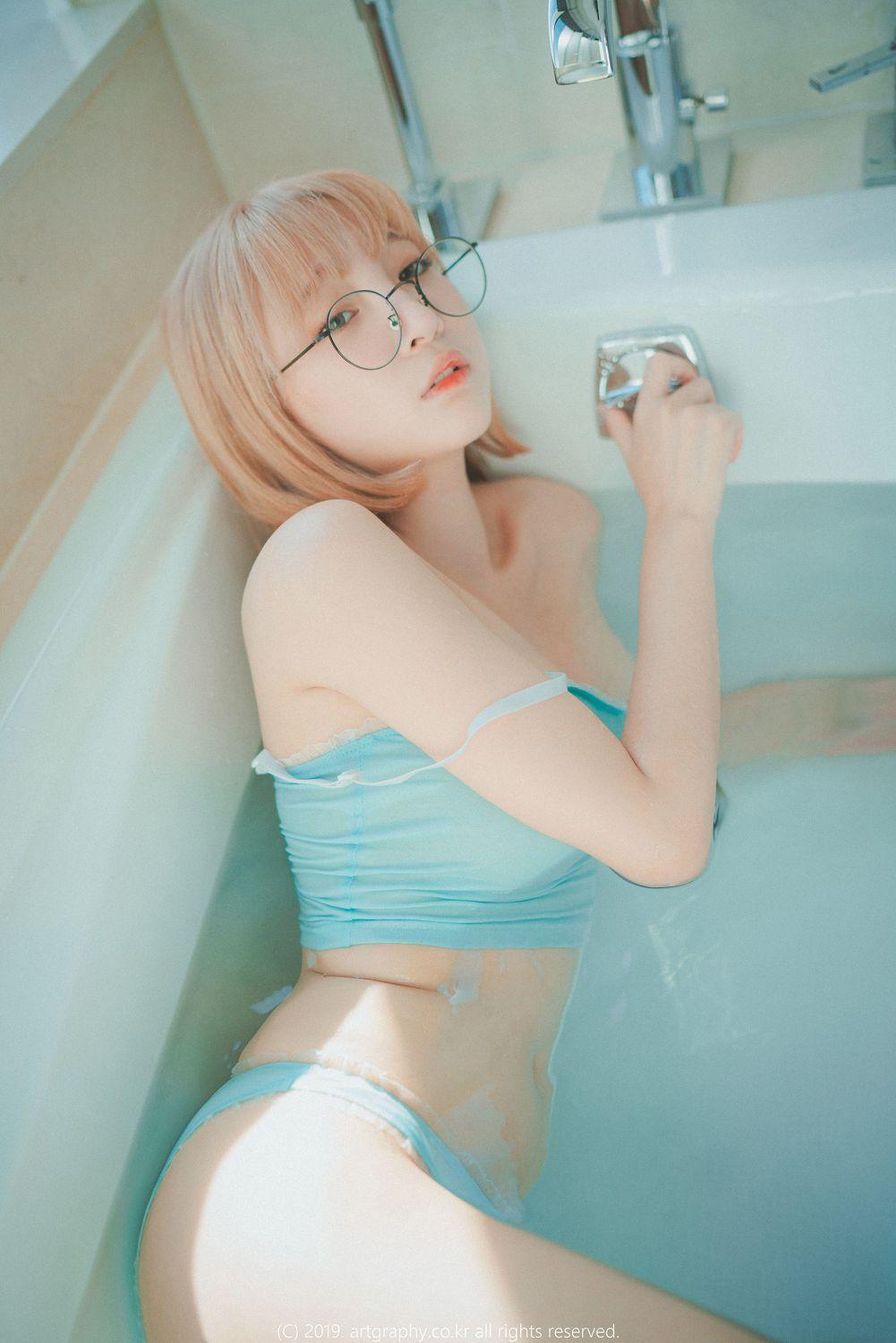 [hangguoARTGRAVIA写真] VOL.056 巨乳少女姜仁卿 - 蕾丝内衣+吊带小背心53P(50)