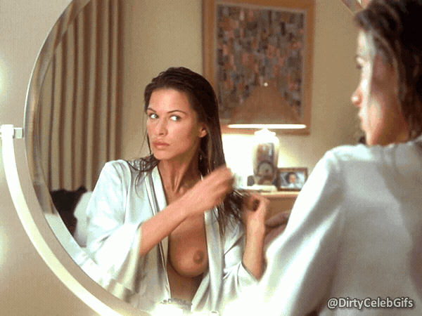Rhona Mitra Nude Gif From Hollow Man 3