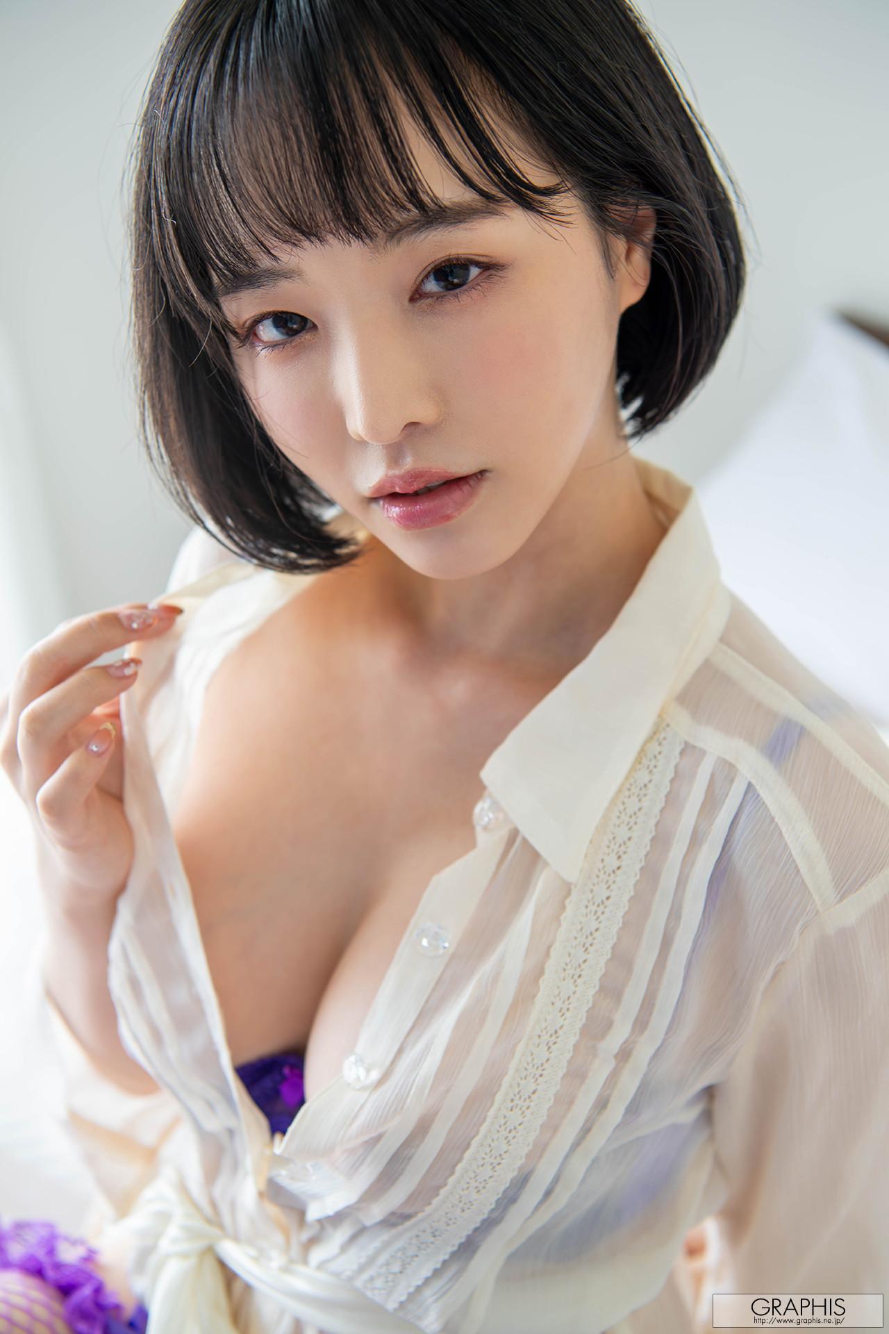 Tsubaki Sannomiya 三宮つばき, Graphis Calendar 2024.07(9)