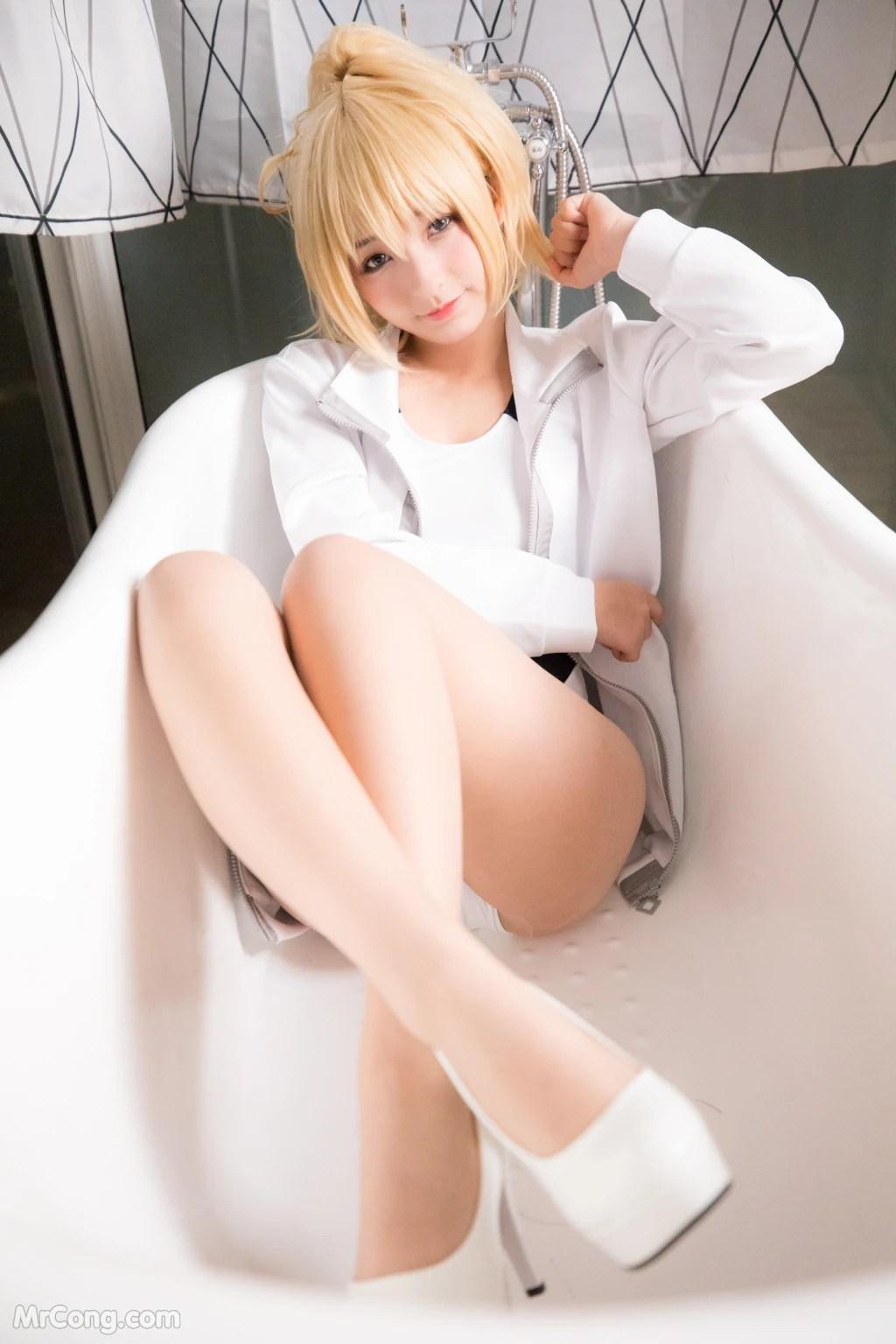 Coser@神楽坂真冬 Vol.036: 电子相册-白贞德《Swimingthedrea》(150 photos)(129)