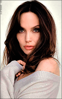 Angelina Jolie 8fPfaXl2_o