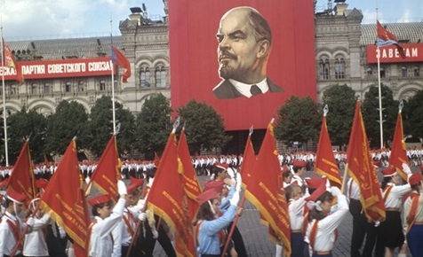 G242B7em_o.jpg