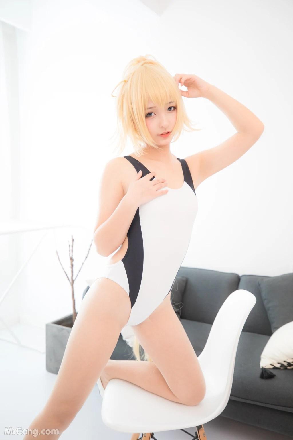 Coser@神楽坂真冬 Vol.036: 电子相册-白贞德《Swimingthedrea》(150 photos)(35)