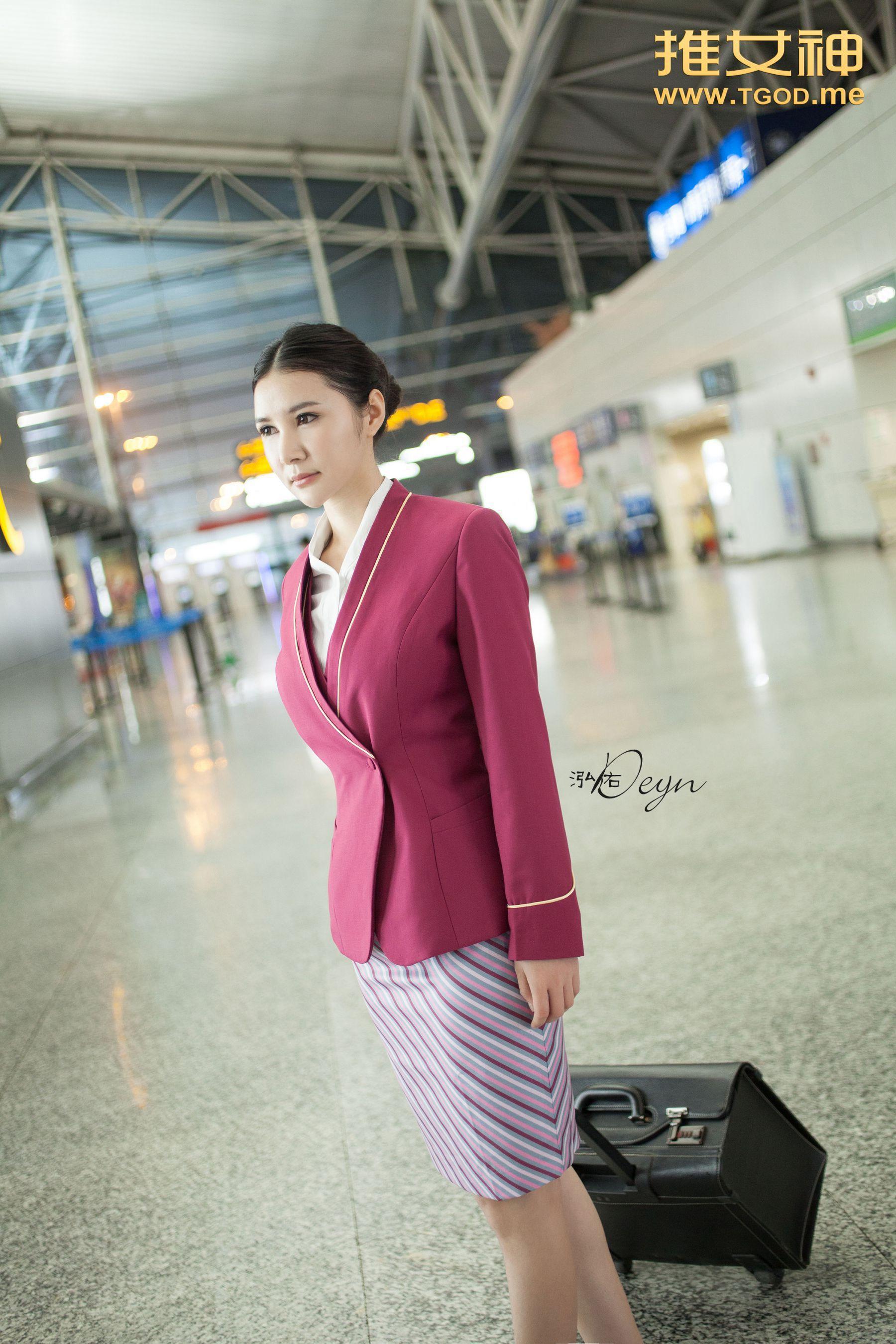 顾欣怡《空港迷失 空姐的私生活》（上） [TGOD推女神] 写真集(2)