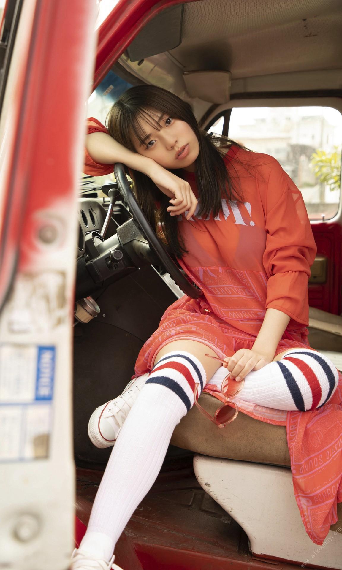 Hina Kikuchi 菊地姫奈, 週プレ Photo Book 「SUPER GIRL」 Set.01(2)