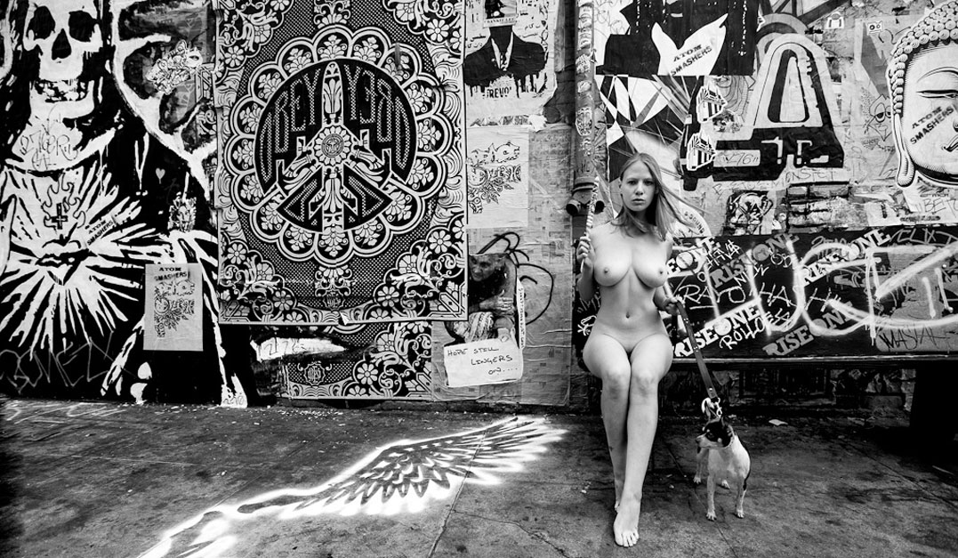 голые девушки на улицах мировых столиц / Naked City by Gary Breckheimer голые девушки на улицах мировых столиц / Naked City by Gary Breckheimer