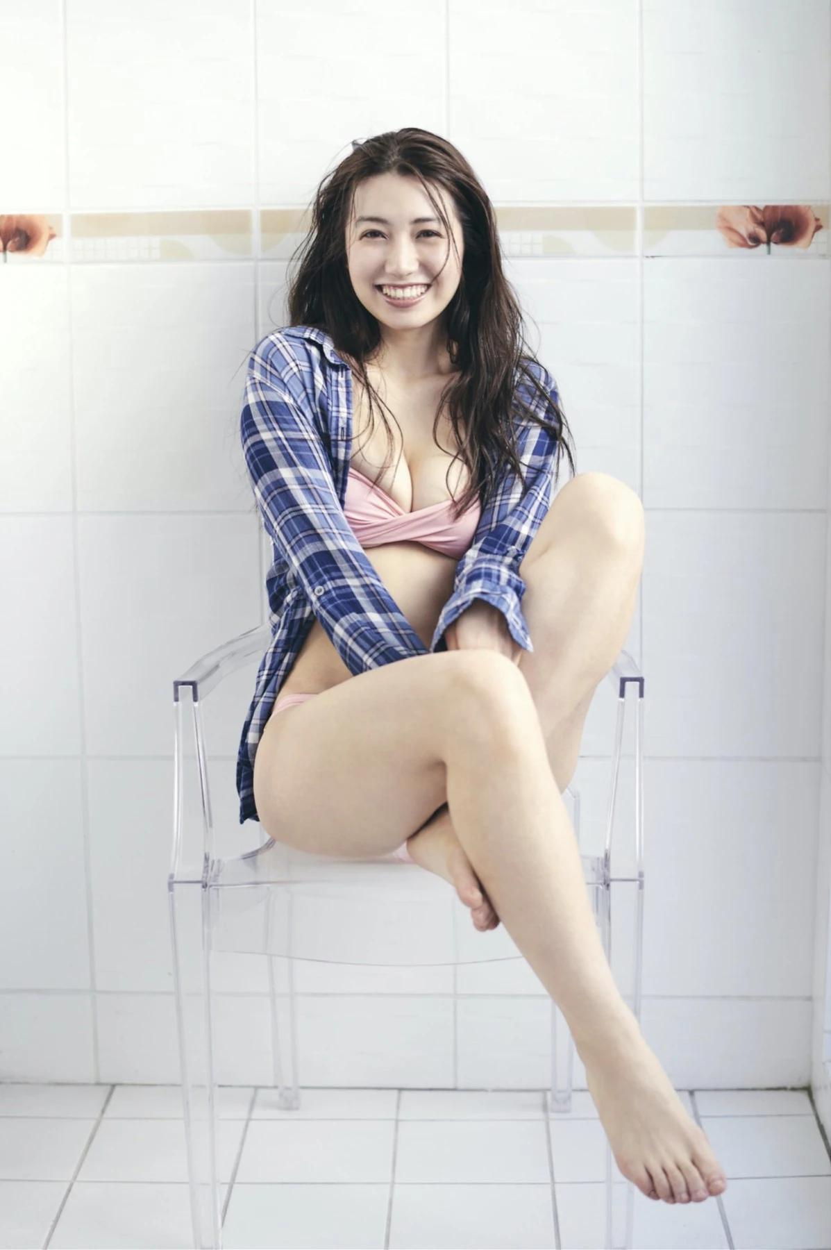 Airi Sato 佐藤あいり, FRIDAYデジタル写真集 「新宿ロンリネス」 Set.02(14)