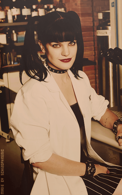 Pauley Perrette XnxFJ5LK_o