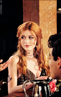 Katherine McNamara MEhnTDKp_o