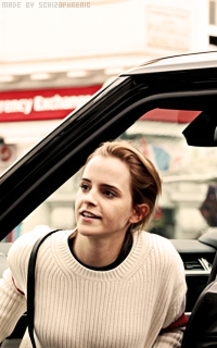 Emma Watson - Page 11 TxOxNAnP_o