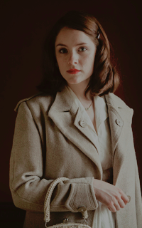 Sophie Rundle MwuDC1s8_o