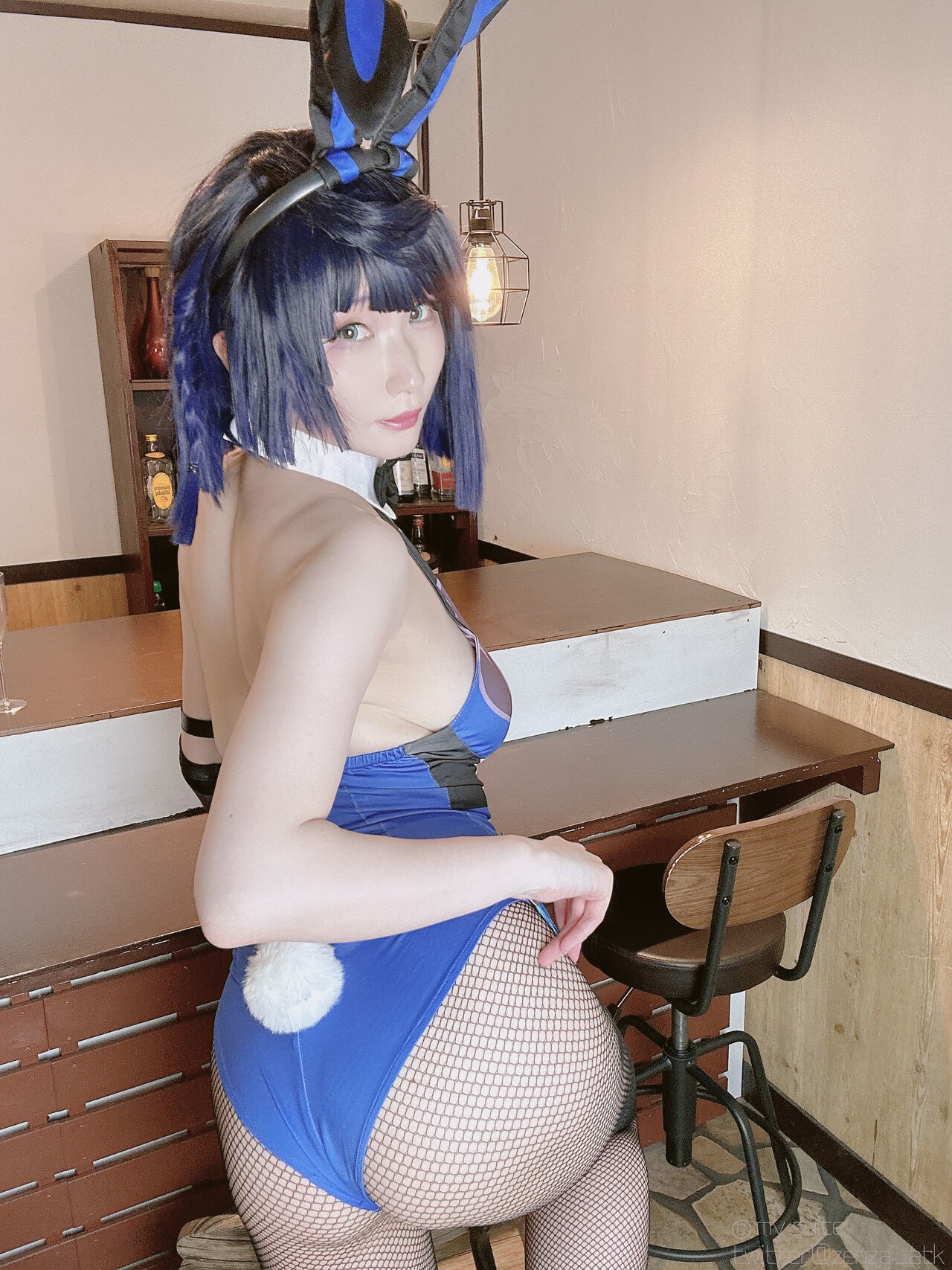 [あつき]脇見せて