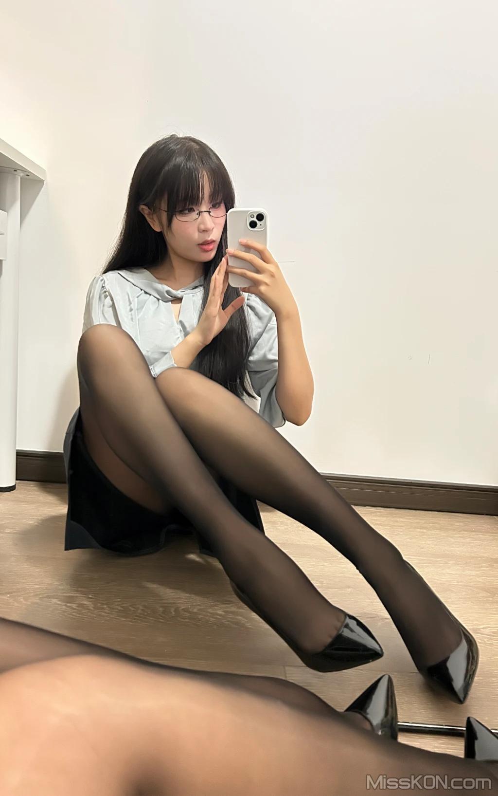 Coser@轩萧学姐: 蓝裙ol (190 photos )(182)