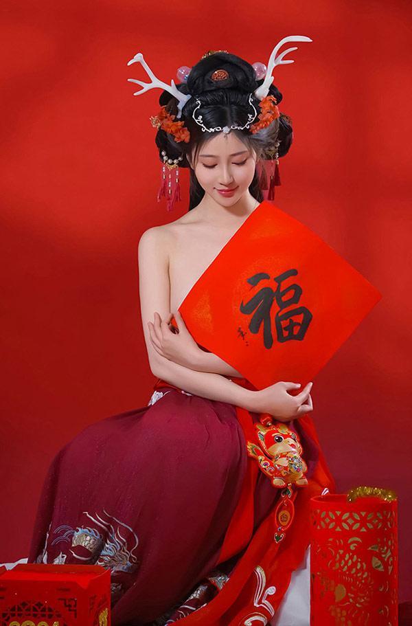 极品女神年年 龙年吉祥无圣光唯美写真(31)